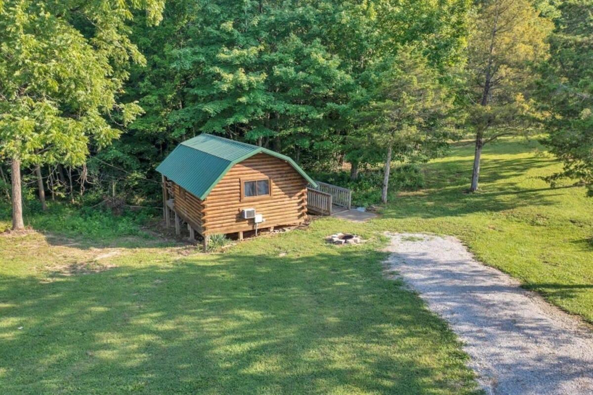 Rustic Cabin With Pool Access 布卢明顿 外观 照片
